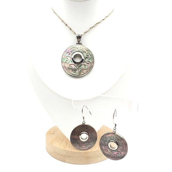 Sterling Silver Carved Shell Pendant Necklace Earrings 925 Abalone MOP Vintage - Picture 1 of 10